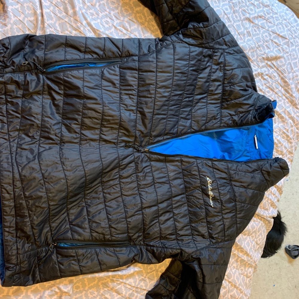 windbreaker/jacket